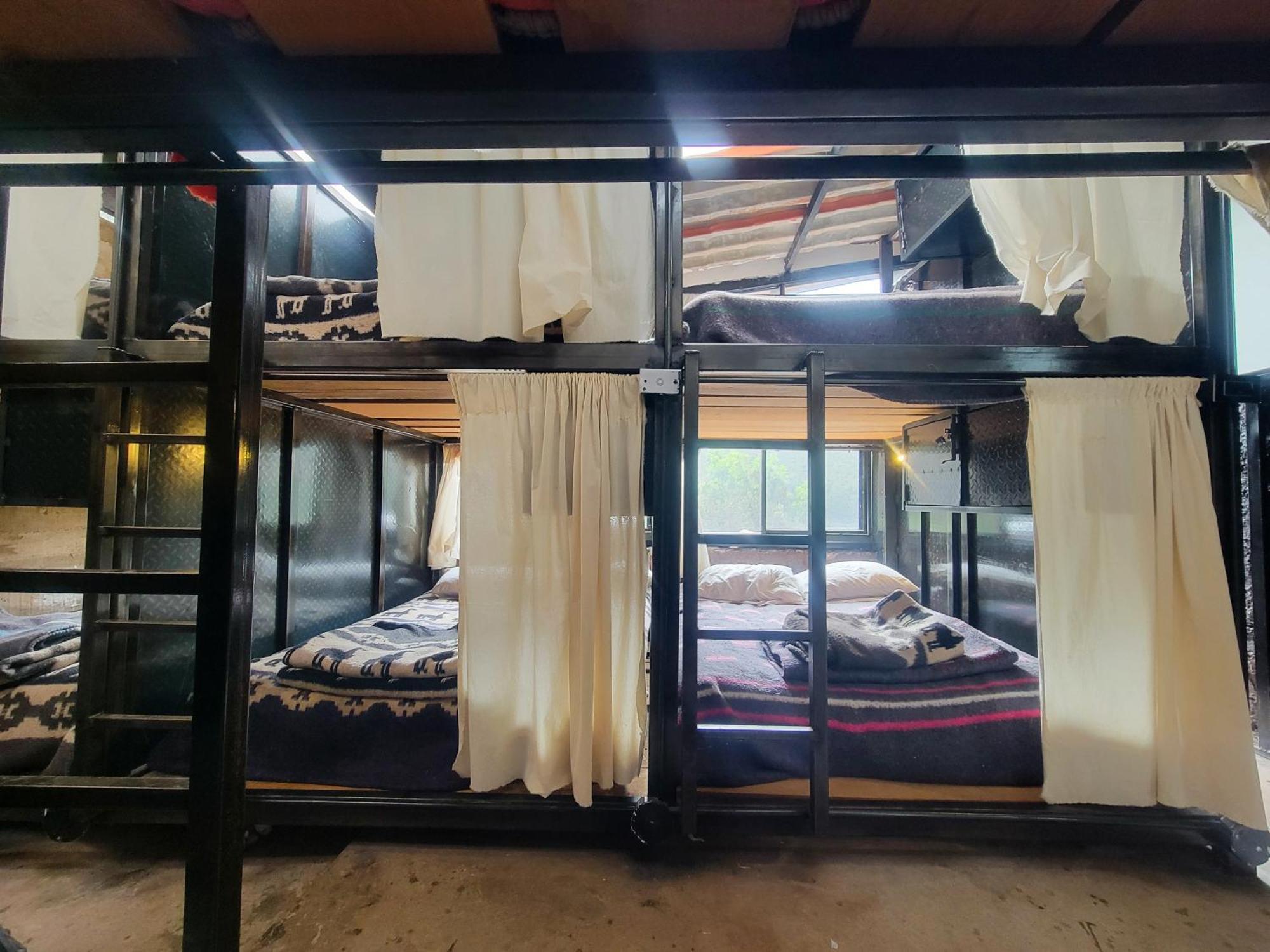 Wolf Totem Steam Punk Guesthouse Písac Pokój zdjęcie
